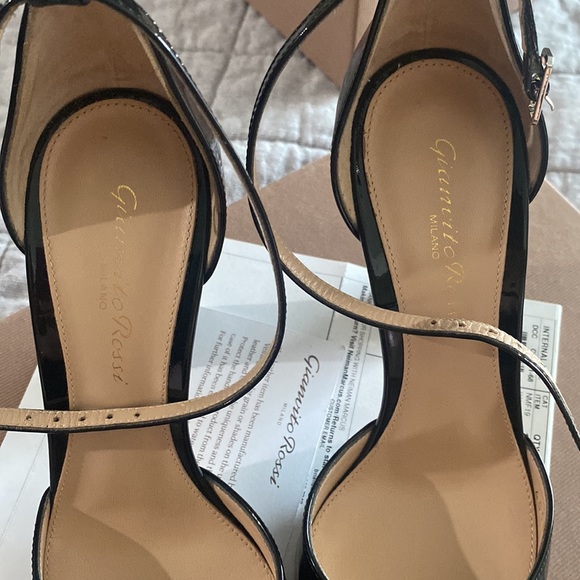 Gianvito Rossi MILA ankle strap heel AUTHENTIC - Picture 8 of 10